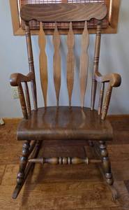 lot 20 image: Solid Oak Rocking Chair