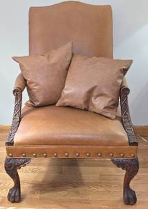 lot 10 image: Fabulous Faux Leather Lazy-Boy Chair & Matching Pillows