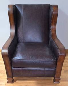 lot 3 image: Klaussner Furniture Faux Leather Chair