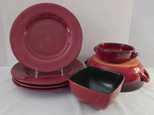 lot 120 image: Distinctive Red Dining & Serving PIeces