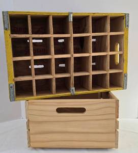 lot 122 image: Vintage Coca Cola Bottle Crate & More