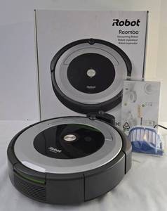 lot 154 image: Roomba 690 Robotic Vacuum