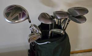 lot 158 image: Calloway Golf Bag with Set of Wilson Clubs & Tommy Armour Driver