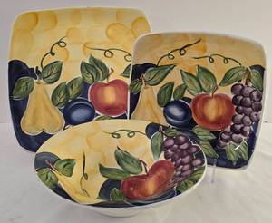 lot 165 image: Di Frutte Serving Pieces