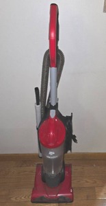 lot 162 image: Dirt Devil Upright Vacuum