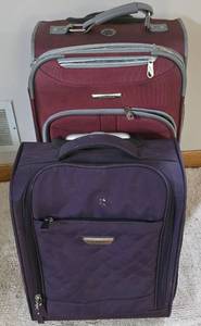 lot 167 image: Carry-on Luggage Set