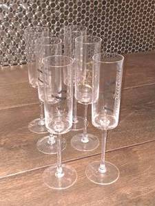 lot 927 image: 10-12 Party Stem Glasses - Mr. (x3) and Mrs. (x3)