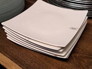 lot 935 image: Lot of (6) Commercial Grade Strengthened Bone China Dinner Plates 8x8 by Du Lait� Tannex�