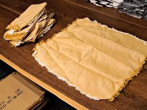 lot 965 image: Lot of (8) Cloth Napkins 18-12x18-12 (OrangeTan)