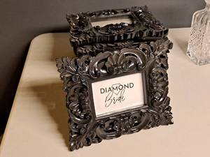 lot 989 image: Lot of (6) Ornate Picture Frames (Black)