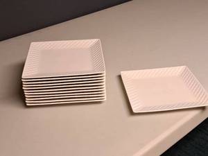 lot 997 image: Lot of (11) 8 Fine Porcelain Square Plates by Roscher