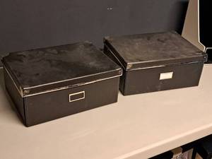 lot 1026 image: Lot of (2) Storage Box & Lid