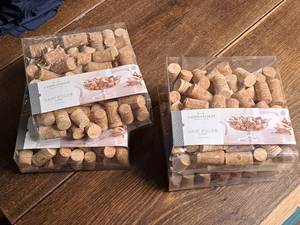 lot 1041 image: Lot of (4 Boxes) Threshold Vase Filler Corks