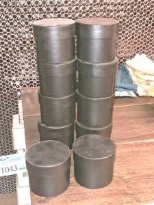 lot 1074 image: Lot of (10) Round Storage Container with Lid 4-14x5 (Black)