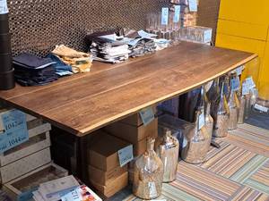 lot 273 image: Wood Top Table