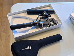 lot 156 image: Fy Feiyutech 3-Axis Video Stabilizer Handheld Gimbal for iPhone  Bluetooth