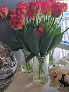 lot 1520 image: Lot of (5) Glass Vases with 22 Fauz Tulip Arrangement