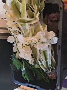 lot 1523 image: Lot of  Assorted Faux Floral Vase Fillers