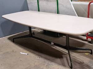 lot 165 image: 96 Conference Table