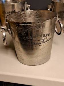 lot 978 image: 8-12 Metal Champagne Bucket - Chateau Chamberlain logo