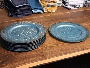 lot 1014 image: Lot of (8) 12-34 Glass Serving Platters (Blue)