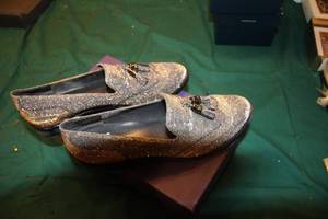 lot B-7 image: Stuart Weitzman Mens Glitter Loafers, Size 8.5