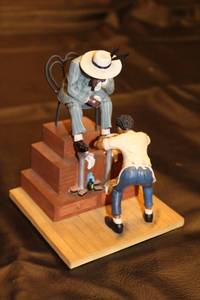 lot 47 image: Sass n Class Figurine by Annie Lee 1997 - Shoe Shine Stand