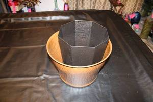 lot 63 image: Set of 2 Decorative Metal Planters in Black and Copper Finish