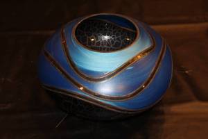 lot 74 image: Blue and Black Patterned Art Glass Bowl