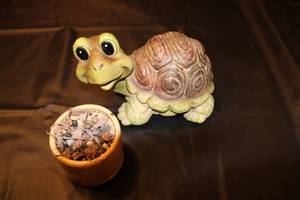 lot 79 image: Decorative Turtle Figurine and Glass Bowl