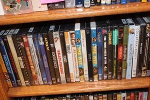 lot 101 image: Collection of 35 DVDs Including The Wiz, Fences, and Moonlight