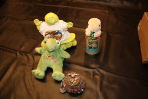 lot 138 image: Collection of Turtle-Themed Plush Toys and Figurine