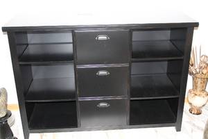 lot 191 image: Black Wooden Cabinet with 3 Drawers and Shelves