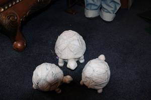 lot 265 image: Set of 3 Garden Stone Turtle Statues
