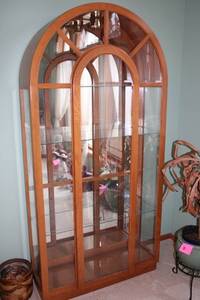 lot 299 image: Oak and Glass Curio Cabinet with Arched Top Design