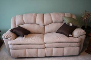lot 308 image: Used Beige Reclining Sofa with Cushions