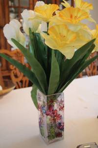 lot 325 image: Colorful Floral-Patterned Vase with Silk Daffodil Arrangement