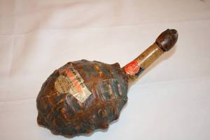 lot 362 image: Vintage Casa Vento Ros Wine in Decorative Bottle