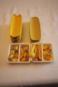 lot 391 image: Set of Yellow Corn Holders and Ceramic Corn Dish Plates