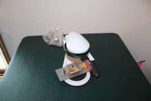lot 408 image: Oranpex Manual Citrus Juicer with Bonus Flavor Injector