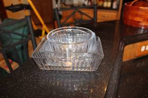 lot 429 image: Set of 3 Anchor Hocking Glassware Dishes
