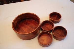 lot 447 image: Set of 5 Handmade Wooden Bowls