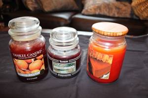 lot 515 image: Set of 3 Yankee Candles Spiced Pumpkin & Cranberry Chutney