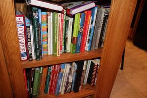 lot 525 image: Collection of Cooking and Entertaining Books