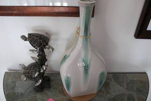 lot 585 image: Decorative Ceramic Vase and Metal Turtle Sculpture Set