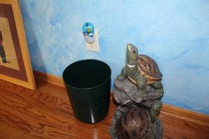 lot 600 image: Decorative Turtle Fountain with Dual Turtles on Rock Formation