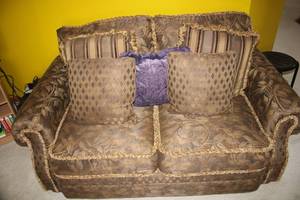 lot 611 image: Patterned Two-Seater Sofa with Decorative Cushions