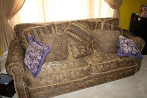 lot 619 image: Brown Floral Sofa with Decorative Cushions