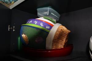 lot 628 image: Collection of Kitchen Storage Baskets and Bowls