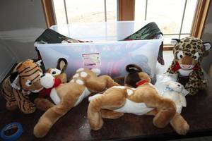 lot 665 image: Collection of Plush Toys and Christmas Themed Tapestries